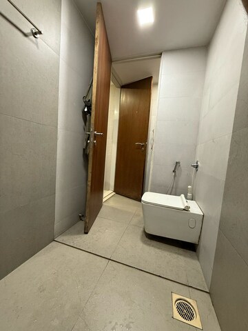 Bathroom in 1 BHK Apartment at Santacruz East – for Sale