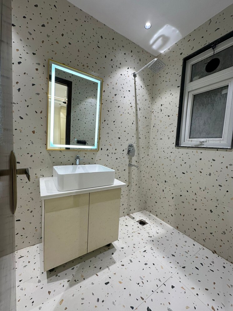 Bathroom, ansal-api-esencia 4 Bedroom 2100 Sq.Ft. Builder Floor In Sector 67 Gurgaon 8254395
