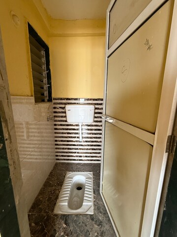 Bathroom in 1 BHK Apartment at Dahisar East – for Rent
