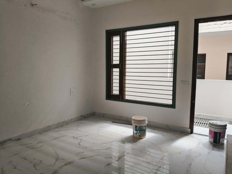 Room, patiala road 3 Bedroom 1721 Sq.Ft. Independent House In Patiala Road Zirakpur 8254563