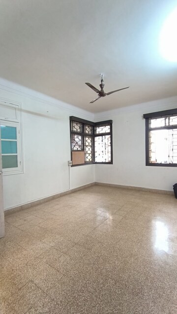 Room in 3 BHK Apartment at Neel Tarang, Dadar West – for Rent