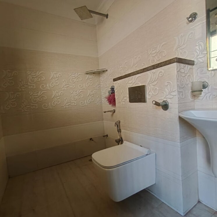 Bathroom, sector 52 3 Bedroom 2400 Sq.Ft. Builder Floor In Sector 52 Gurgaon 8254582