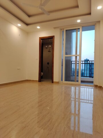 Room in 3 BHK Builder Floor at BPTP District Phase 2, Sector 84 – for Rent