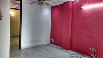 Room in 2 BHK Apartment at Khirki Extension – for Rent