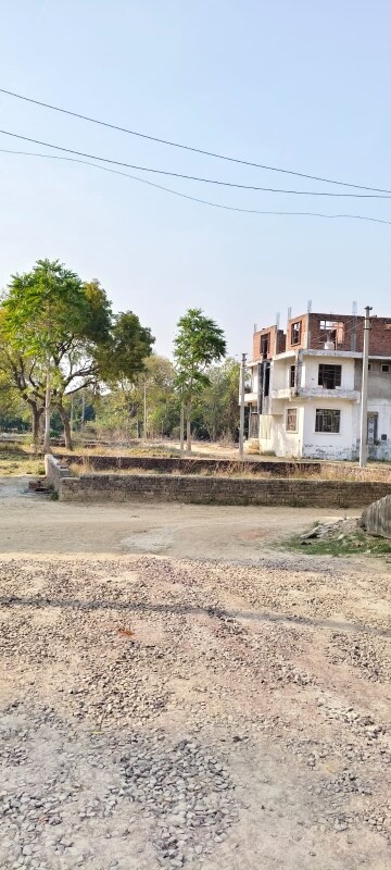  Plot – Exterior View View at Wazirganj - for Sale