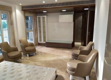 Living Room in 2.5 BHK Apartment at Greater Kailash ii – for Rent