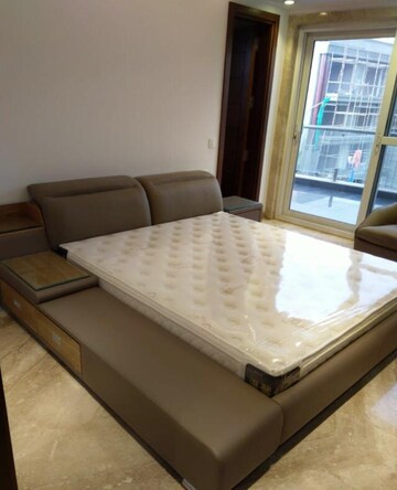 Bedroom in 2.5 BHK Apartment at Greater Kailash ii – for Rent