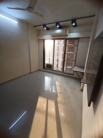 Bedroom in 2 BHK Apartment at Silicon Park, Malad West – for Rent