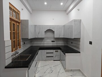 Kitchen in 2 BHK Independent House at Gomti Nagar – for Rent