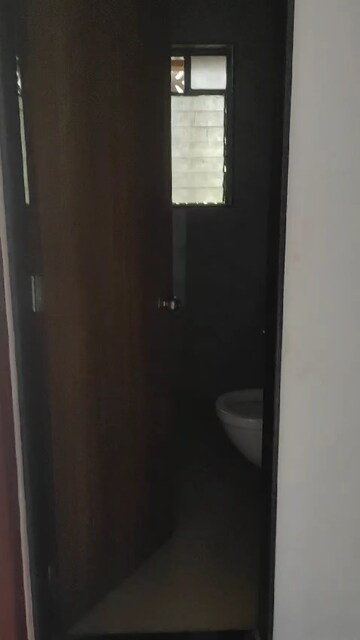 Furnished Amenities in 2 BHK Apartment at Conarch Nutan Nishigandha CHS, Vile Parle East – for Rent
