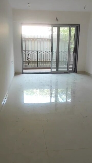 Room in 2 BHK Apartment at Conarch Nutan Nishigandha CHS, Vile Parle East – for Rent