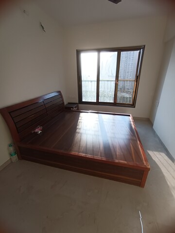 Master Bedroom in 2 BHK Apartment at Abrol Signature, Malad West – for Rent