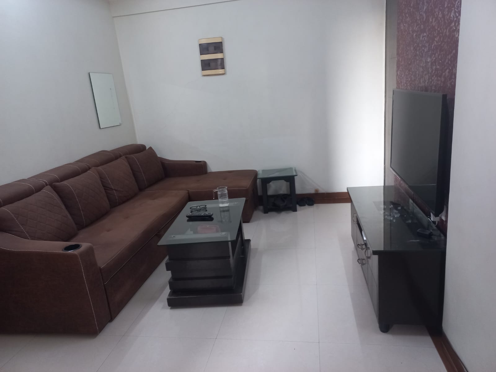 1 BHK + Extra Room Apartment For Sale in Symphony Towers Kandivali West