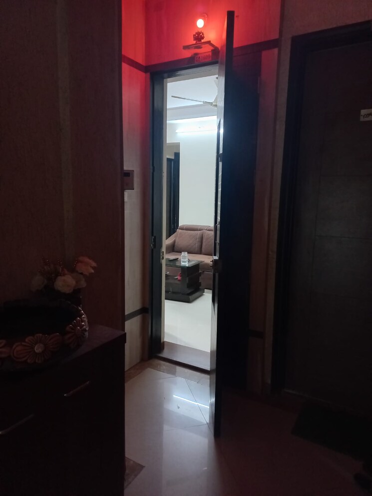 Bathroom, symphony-towers-kandivali-west 1 Bedroom 440 Sq.Ft. Apartment In Kandivali West Mumbai 8254993