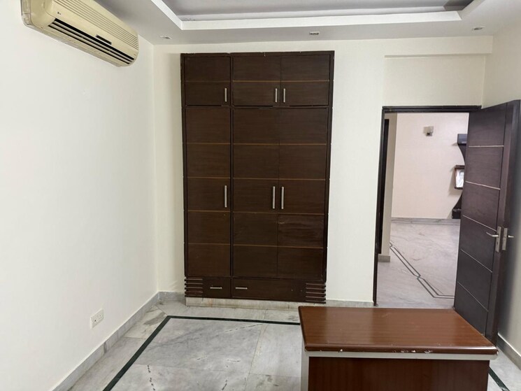 Balcony, dlf-the-icon 4 Bedroom 2750 Sq.Ft. Apartment In Dlf Phase V Gurgaon 8254992
