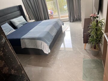 Master Bedroom in 3 BHK Apartment at Andheri West – for Rent