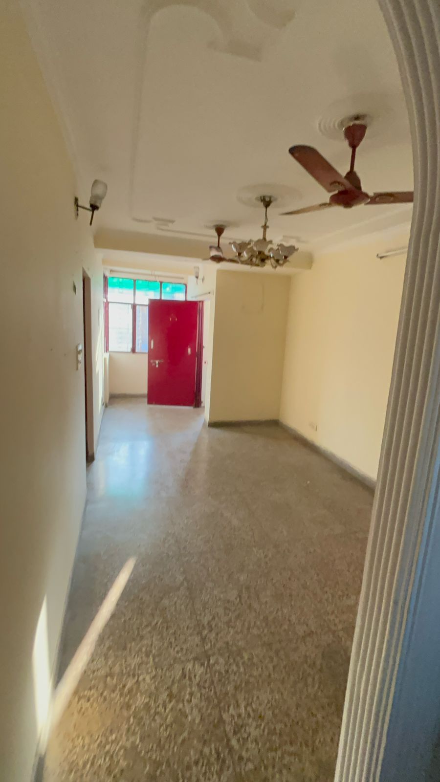 2 BHK 950 Sq.Ft. Apartment in Dhawal Giri Apartment