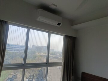 Room in 2 BHK Apartment at Dudhawala Proxima Residences, Andheri East – for Rent