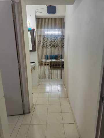 2 BHK Apartment at Dreams Estate, Hadapsar – for Rent
