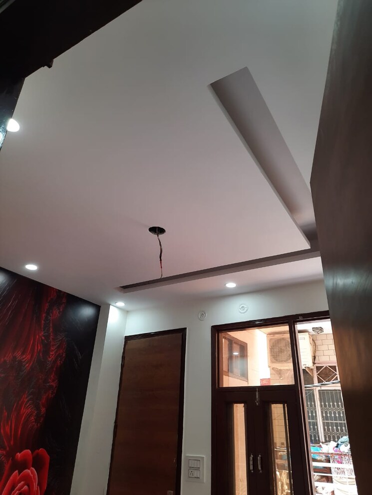 Room, vikas puri 1 Bedroom 50 Sq.Yd. Builder Floor In Vikas Puri Delhi 8255072