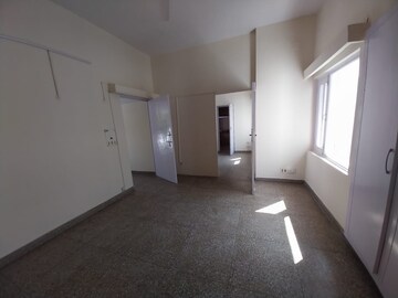 Room in 1 BHK Apartment at Defence Colony – for Rent