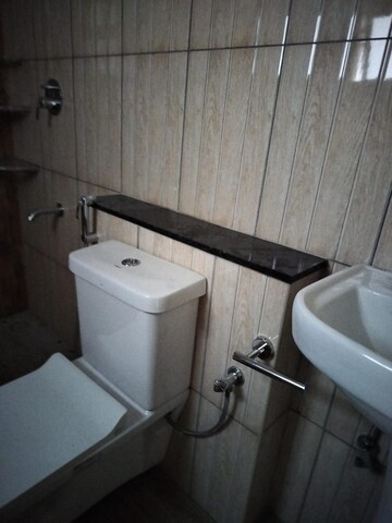Attached Bathroom in 2 BHK Apartment at Prestige Finsbury Park Hyde, Bagaluru  – for Rent