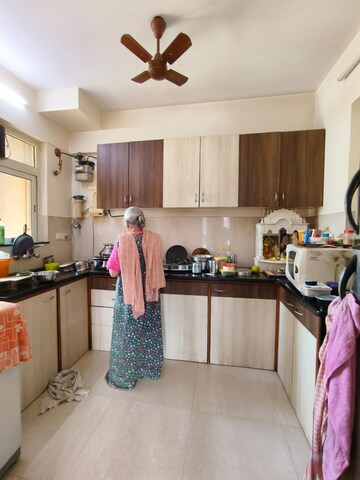 Kitchen in 2 BHK Apartment at Hiranandani Meadows, Manpada – for Rent