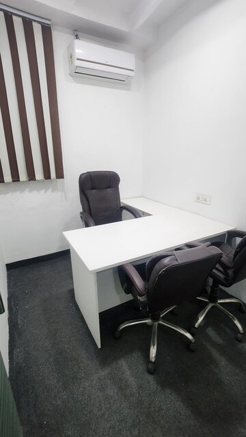 Team Area in  Office Space at ARV Park, Sector 63 – for Rent