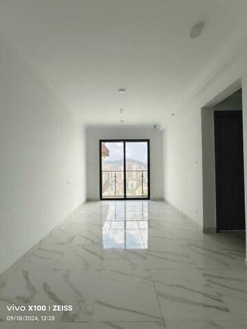 Room in 2 BHK Apartment at Raymond Realty Phase II, Pokhran Road No 2 – for Sale