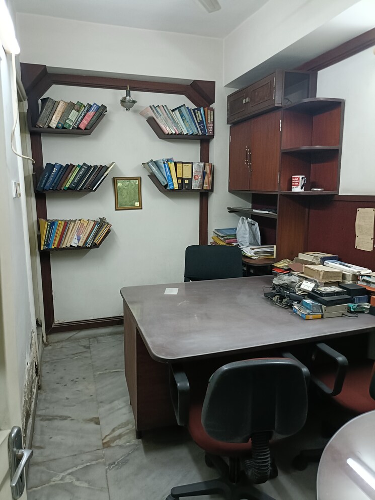 Team Area, elgin Commercial Office Space 1113 Sq.Ft. In Elgin Kolkata 8255185