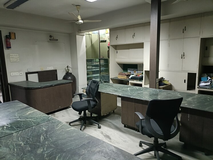 Team Area, elgin Commercial Office Space 1113 Sq.Ft. In Elgin Kolkata 8255185