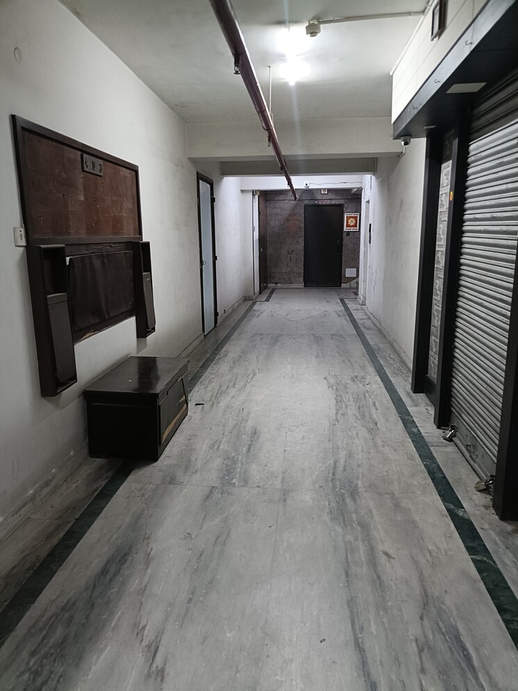 Other, elgin Commercial Office Space 1113 Sq.Ft. In Elgin Kolkata 8255185