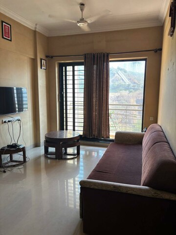 1 BHK Apartment For Rent in K Raheja Heights, Malad East