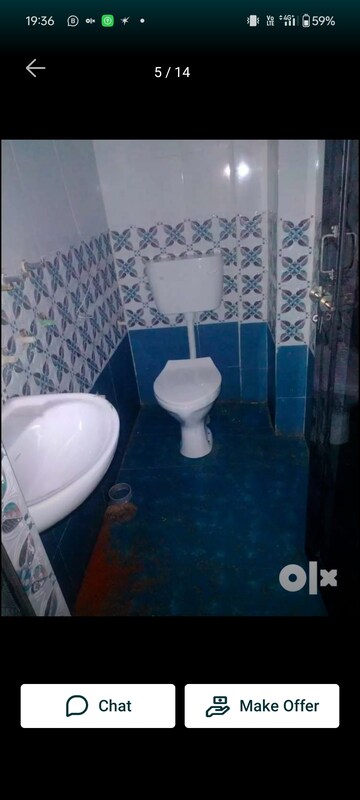 Bathroom in 2 BHK Apartment at Hazratganj – for Rent