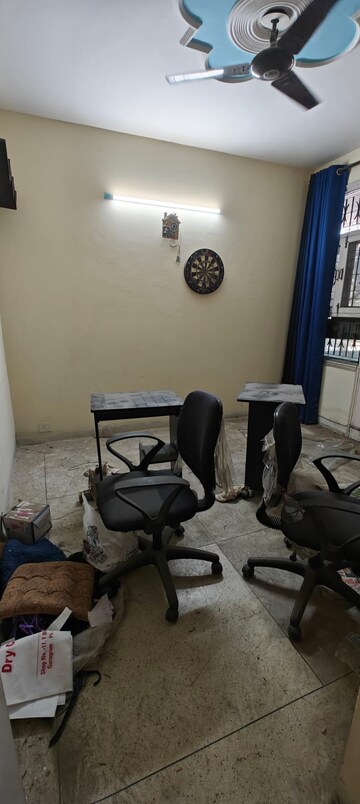 Gym in 2 BHK Builder Floor at Unitech South City II, Sector 50 – for Rent