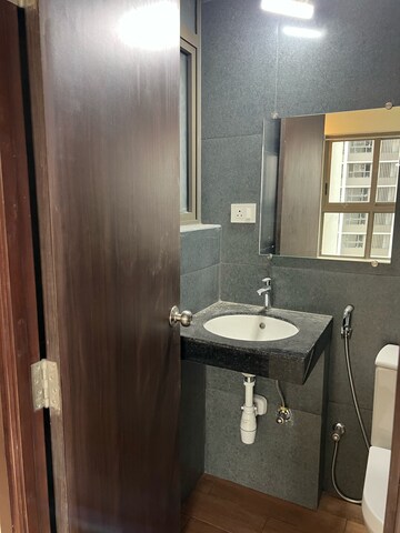 Kitchen in 2 BHK Apartment at Kalpataru Paramount, Kapur Bawdi – for Rent