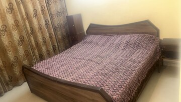 Bedroom in 2 BHK Apartment at Ecotech Ii Greater Noida – for Rent
