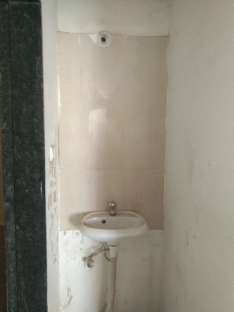 Bathroom, devashish-apartment 2 Bedroom 817 Sq.Ft. Builder Floor In Narhe Pune 8255295