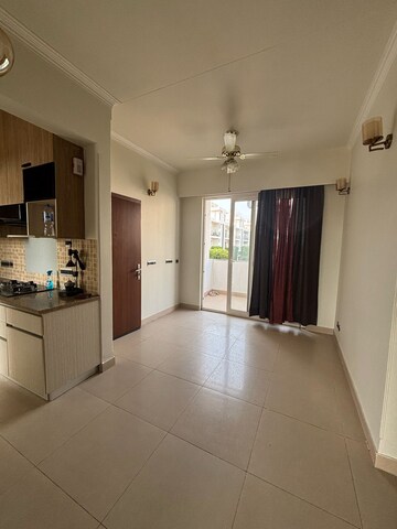 Room in 3 BHK Apartment at Central Park 3 Flower Valley, Sohna Sector 33 – for Rent