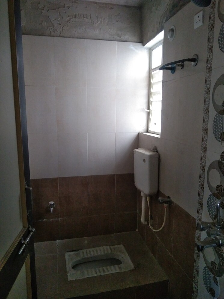 Bathroom, ramana-sphurti-chs 2 Bedroom 860 Sq.Ft. Builder Floor In Narhe Pune 8255316