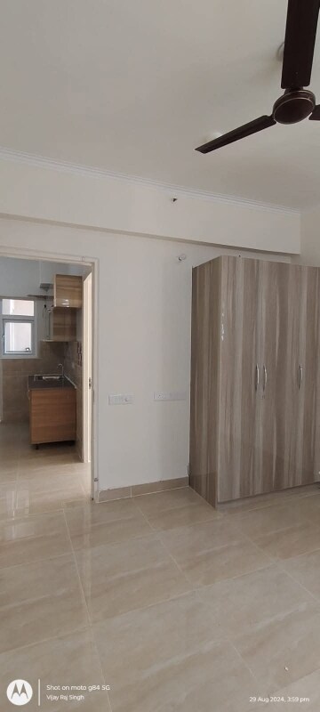 Room in 2 BHK Apartment at Saviour Green Arch, Tech Zone 4 Greater Noida – for Rent