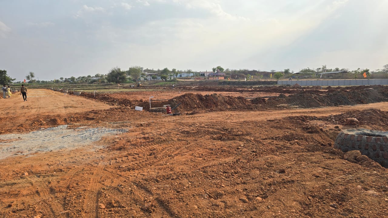 Plot For Sale in Myron 5th City  Kandukur