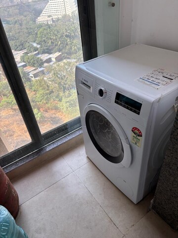 Furnished Amenities in 3 BHK Apartment at Kanakia Silicon Valley, Powai – for Rent