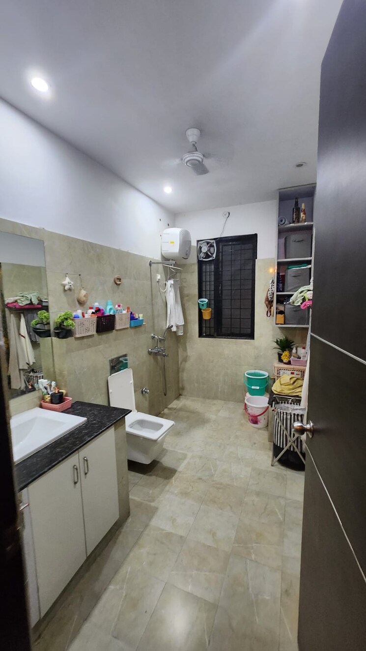 Master Bedroom, gomti nagar 6 Bedroom 2152 Sq.Ft. Villa In Gomti Nagar Lucknow 8255344