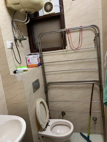 Bathroom in 2.5 BHK Builder Floor at Paschim Vihar – for Rent