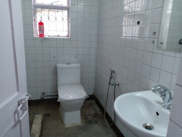 Bathroom in 2.5 BHK Apartment at Saket – for Rent
