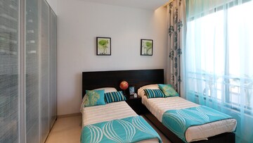 Bedroom in 3 BHK Apartment at Defence Colony – for Rent