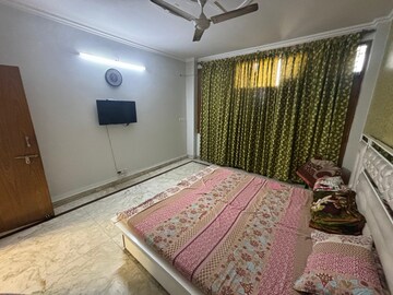 Bedroom in 3 BHK Apartment at Paschim Vihar – for Rent
