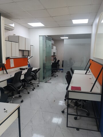 Team Area in  Office Space in IT/SEZ at Sector 16 – for Rent