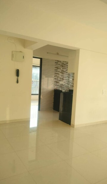 Room in 1 BHK Apartment at Crystal Armus, Chembur – for Rent